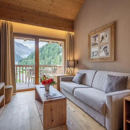 Resort Swisspeak By Pierre & Premium