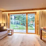 Swisspeak By Pierre & Premium Resort Zinal